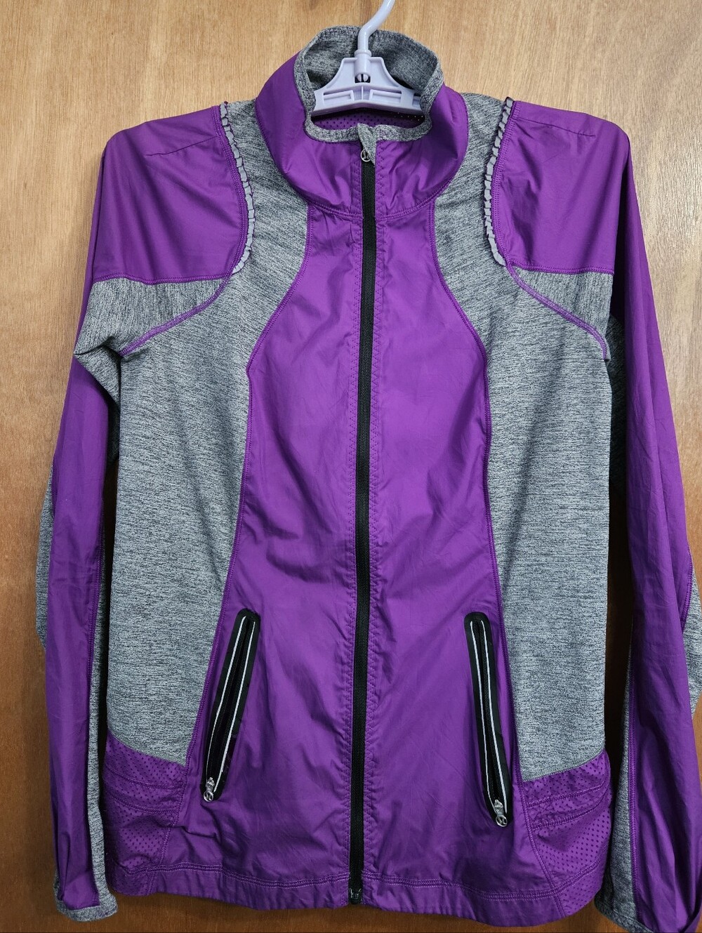 lululemon athletica Purple and Gray Jacket Full Zip Thumb Holes Sz 6